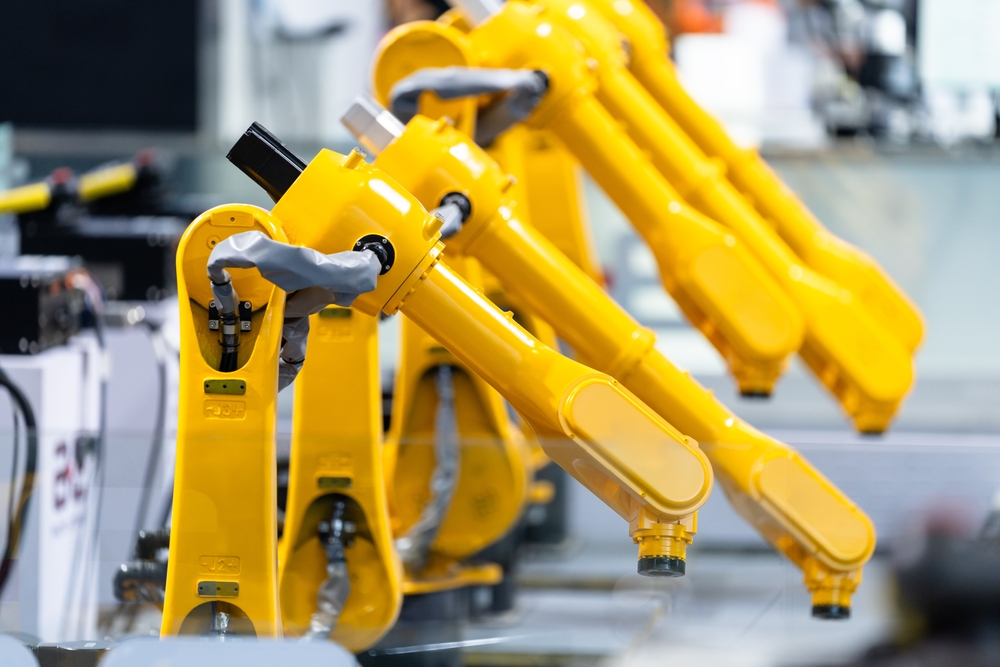 Jak automatyka przemysłowa zwiększa efektywność produkcji? Przykłady z przemysłu