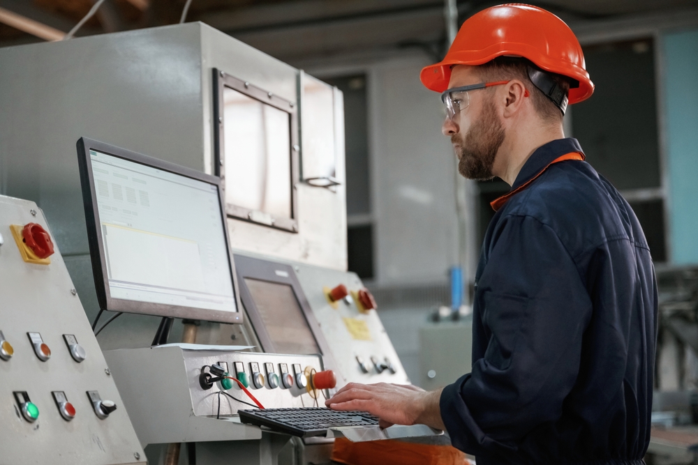 Modernizacja maszyn a automatyzacja – jak dostosować się do ery Przemysłu 4.0